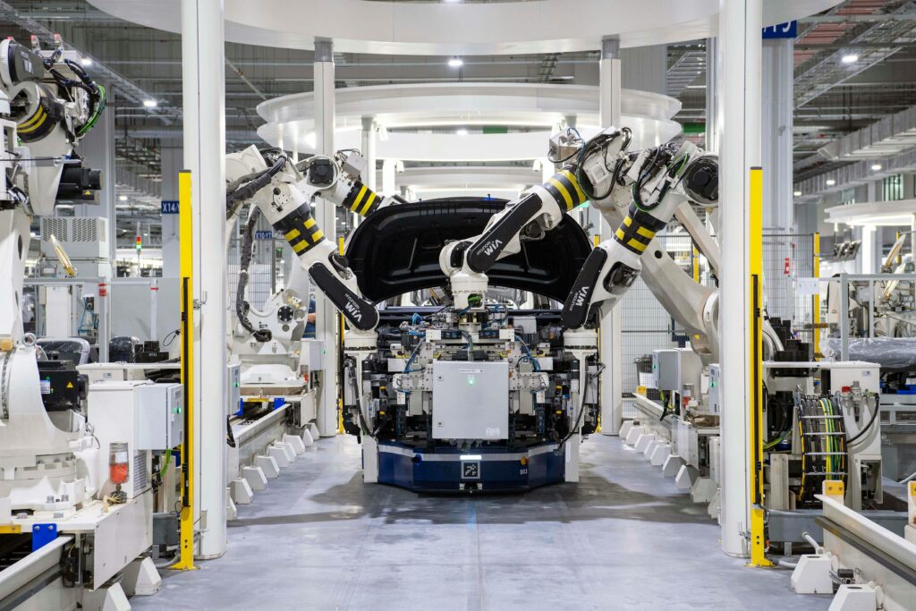uk manufacturing in 2025